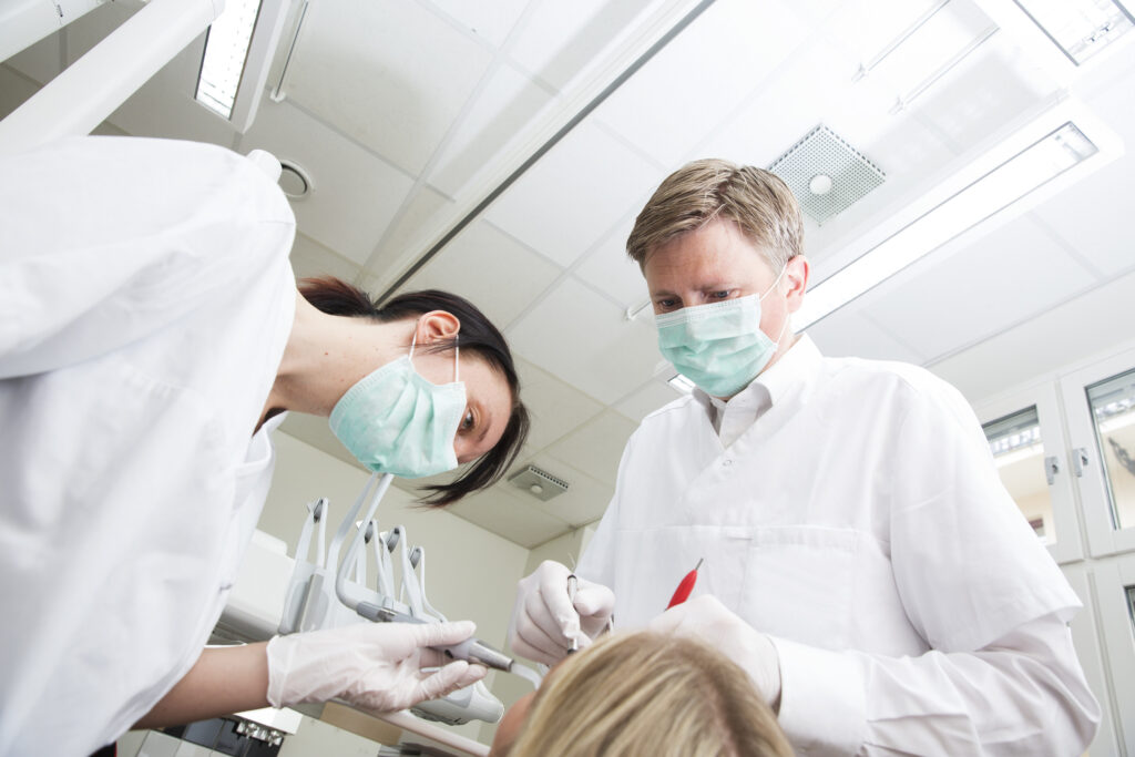 Tips For Choosing an Emergency Dentist
