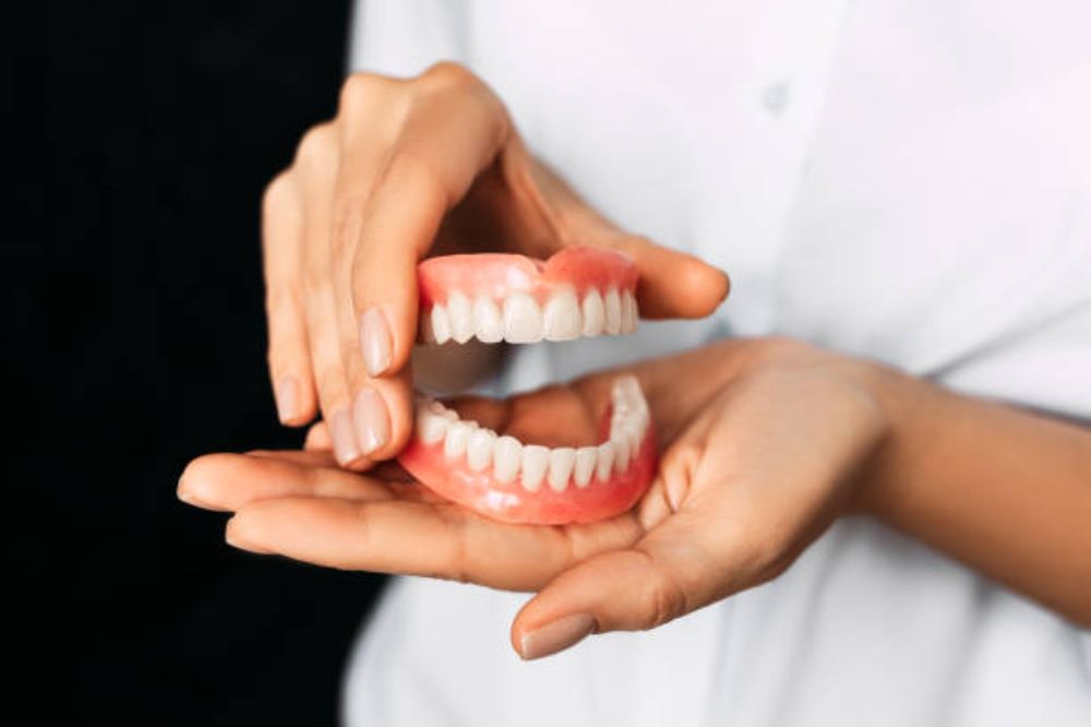 _how-long-does-it-usually-take-to-get-used-to-new-dentures